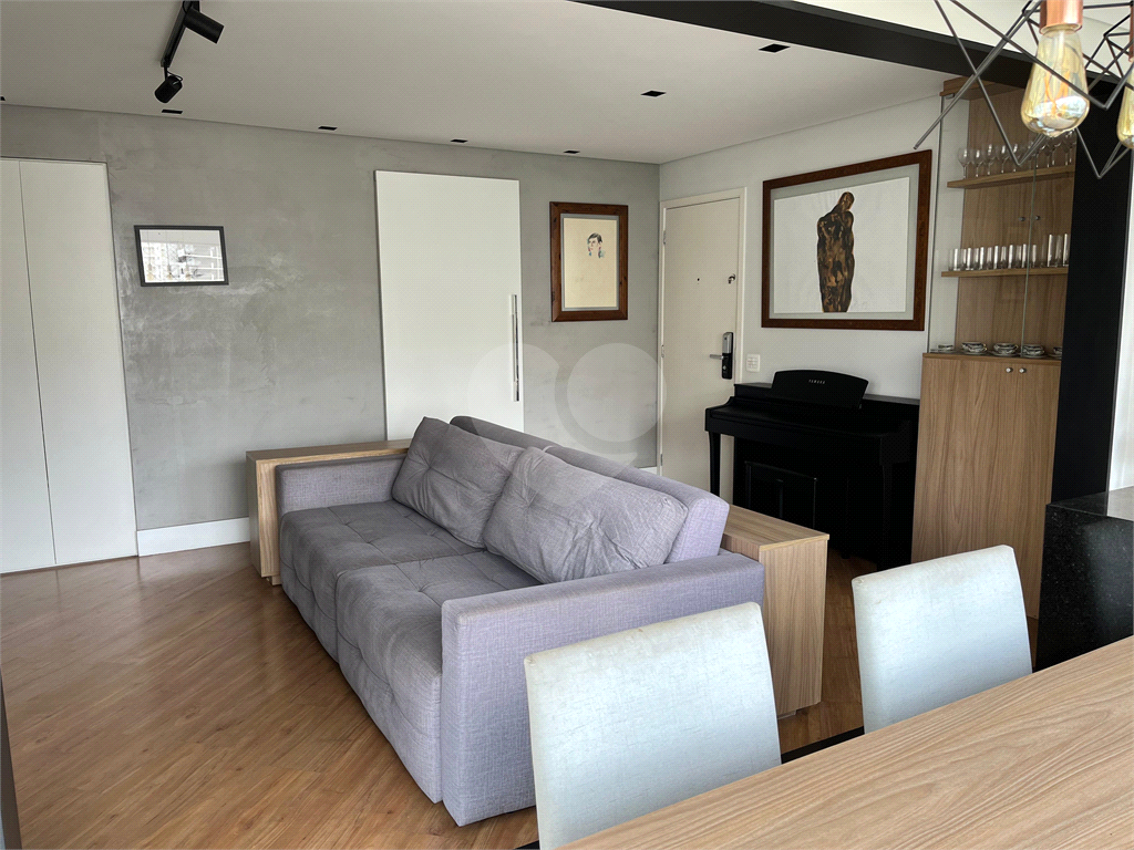 Apartamento à venda no Sumaré com 3 quartos, send 1 suite, 2 vagas 88 m2