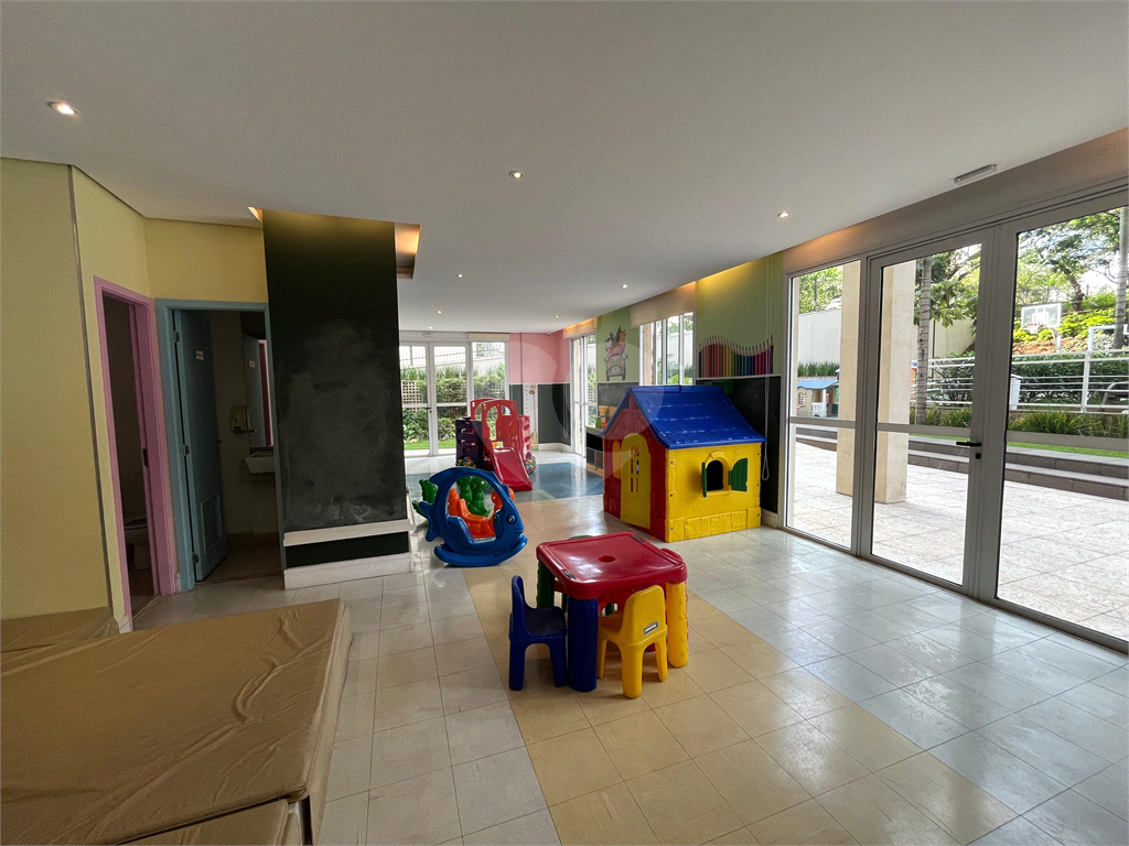 Apartamento à venda no Sumaré com 3 quartos, send 1 suite, 2 vagas 88 m2