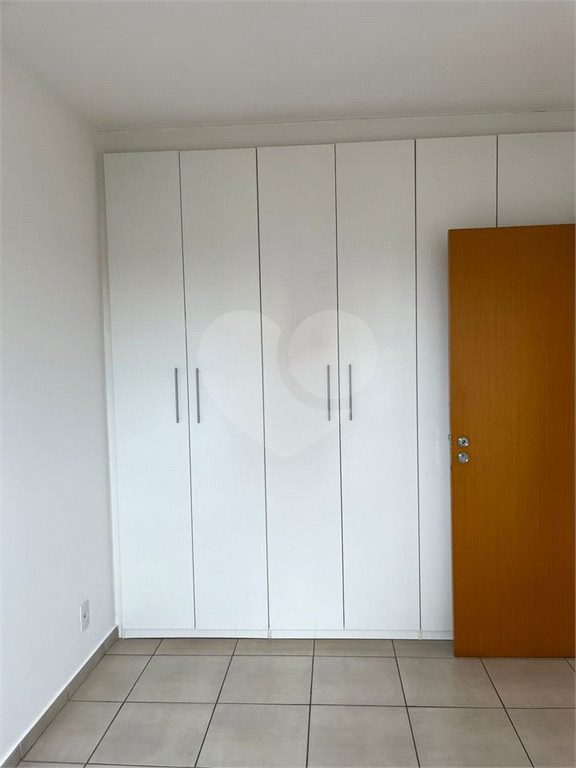 Apartamento para alugar com 2 quartos, 50m² - Foto 12