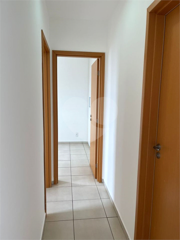 Apartamento para alugar com 2 quartos, 50m² - Foto 8