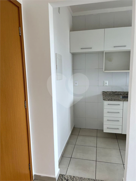 Apartamento para alugar com 2 quartos, 50m² - Foto 4