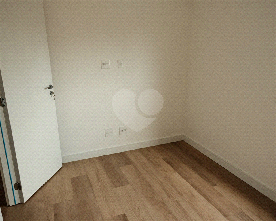 Apartamento à venda com 2 quartos, 61m² - Foto 9