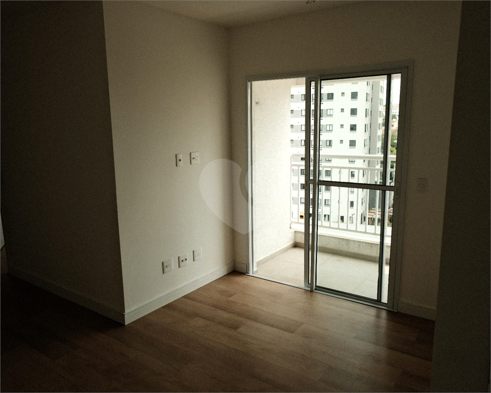 Apartamento à venda com 2 quartos, 61m² - Foto 1