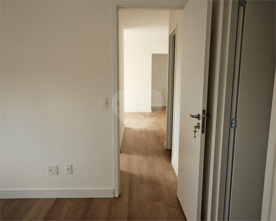 Apartamento à venda com 2 quartos, 61m² - Foto 20