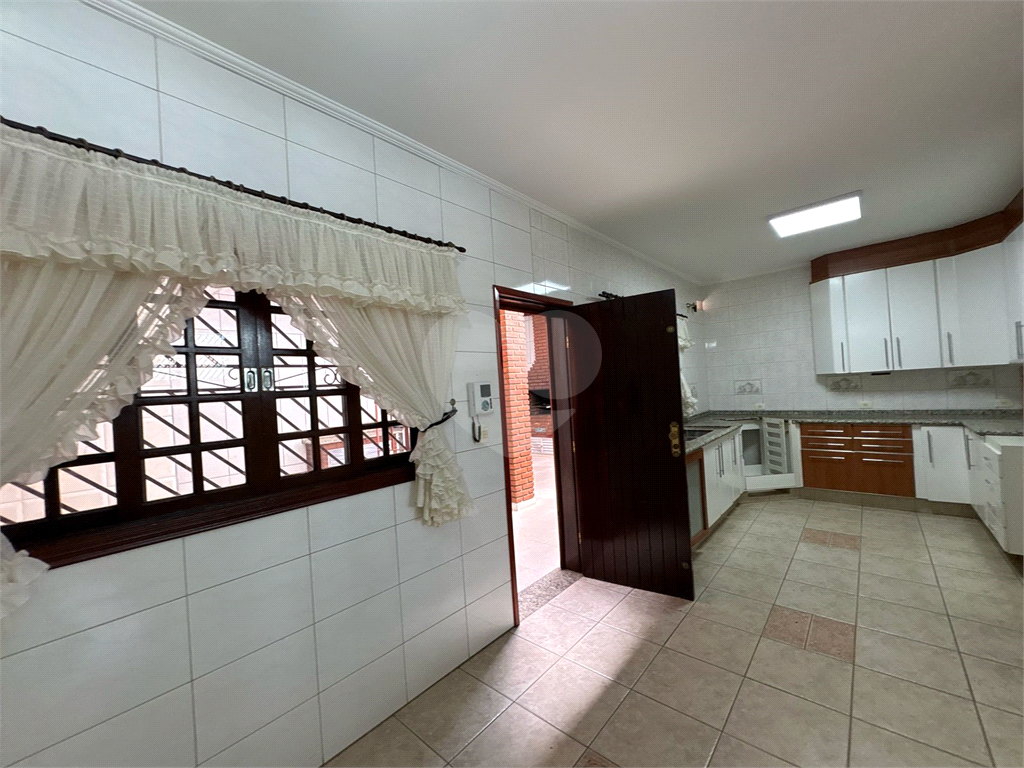 Sobrado à venda e aluguel com 3 quartos, 272m² - Foto 5