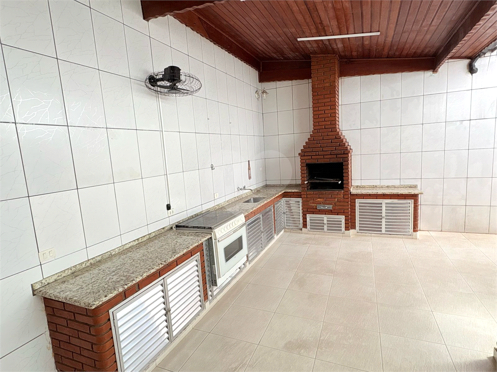 Sobrado à venda e aluguel com 3 quartos, 272m² - Foto 7