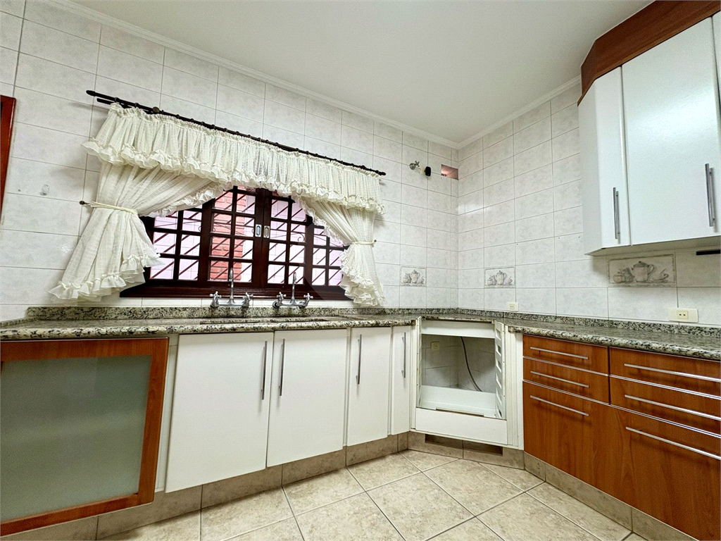 Sobrado à venda e aluguel com 3 quartos, 272m² - Foto 4