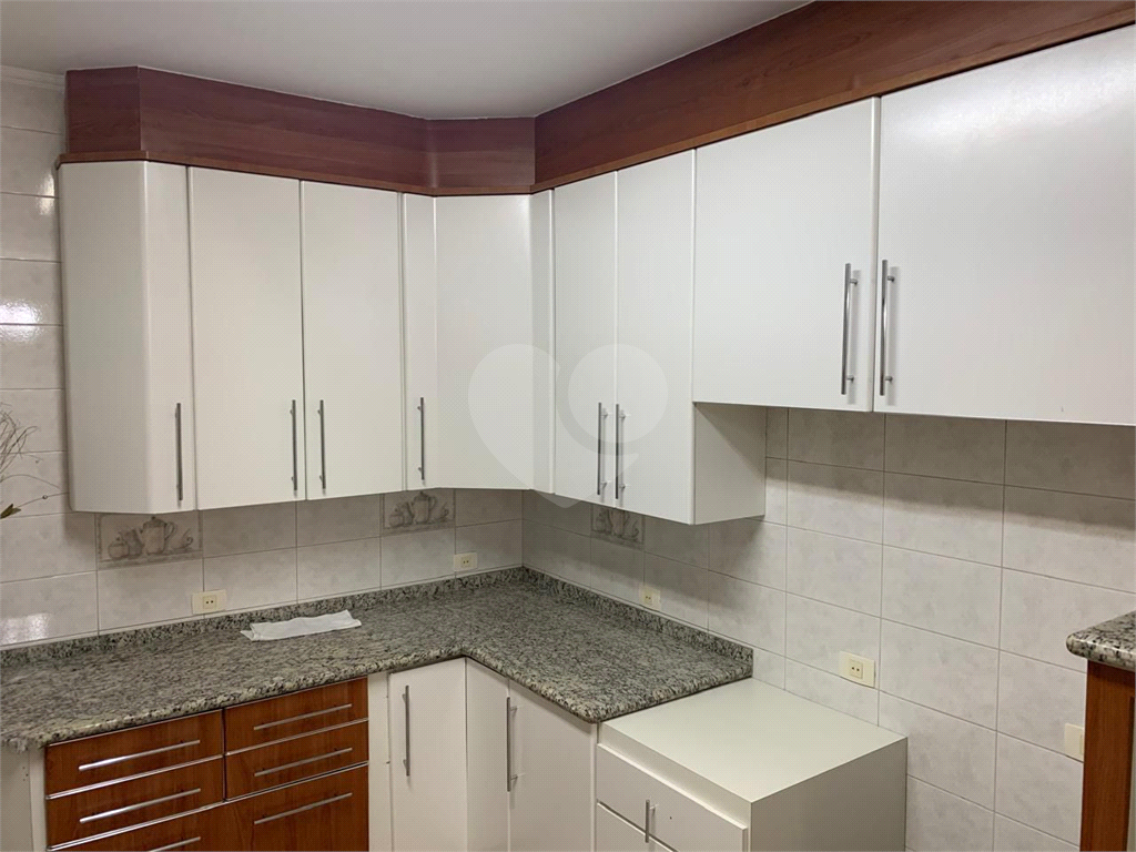 Sobrado à venda e aluguel com 3 quartos, 225m² - Foto 6