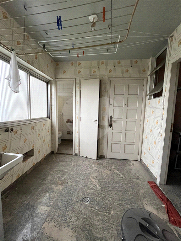 APARTAMENTO em SANTANA