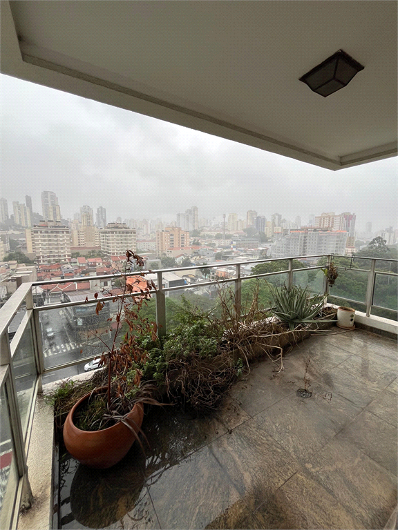 APARTAMENTO em SANTANA
