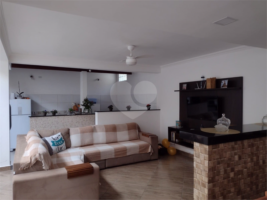 Casa, 3 quartos, 129 m² - Foto 1