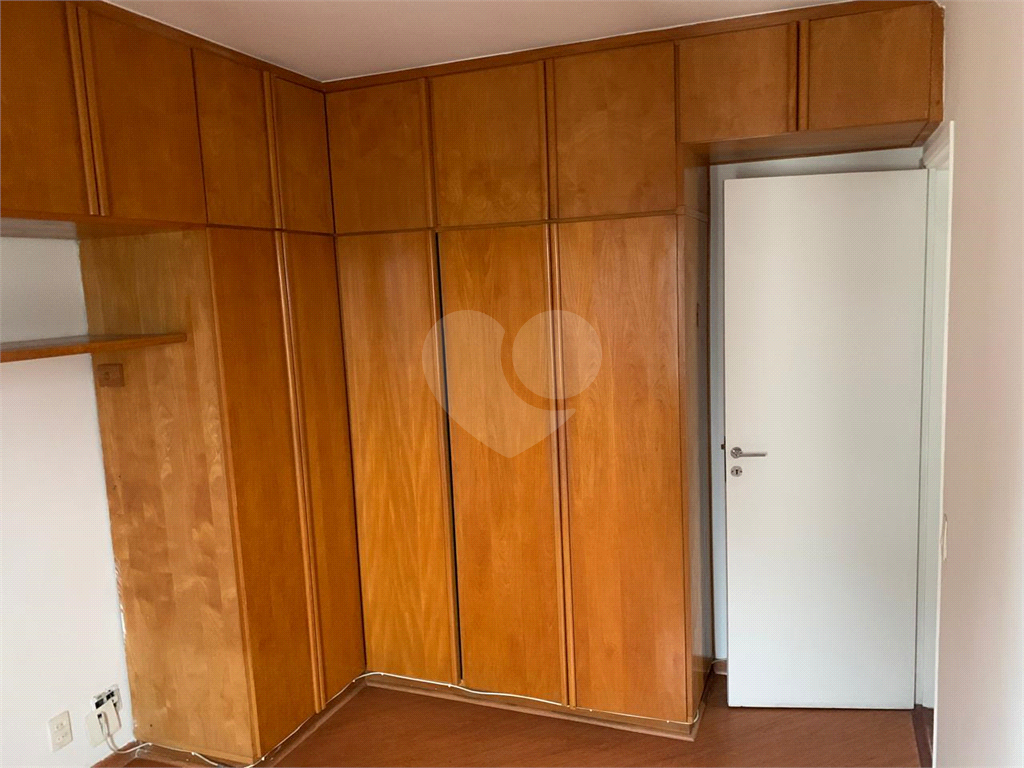 Apartamento à venda com 2 quartos, 68m² - Foto 8