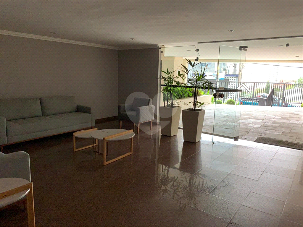 Apartamento à venda com 2 quartos, 68m² - Foto 27