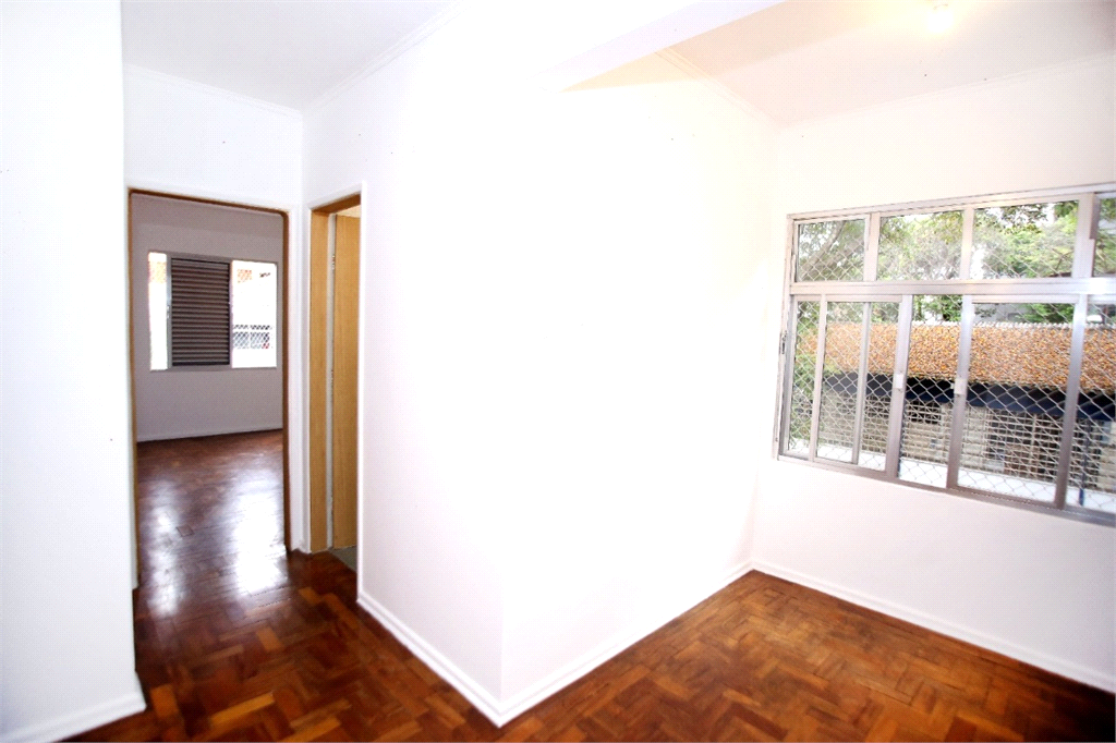 Apartamento à venda com 2 quartos, 77m² - Foto 4