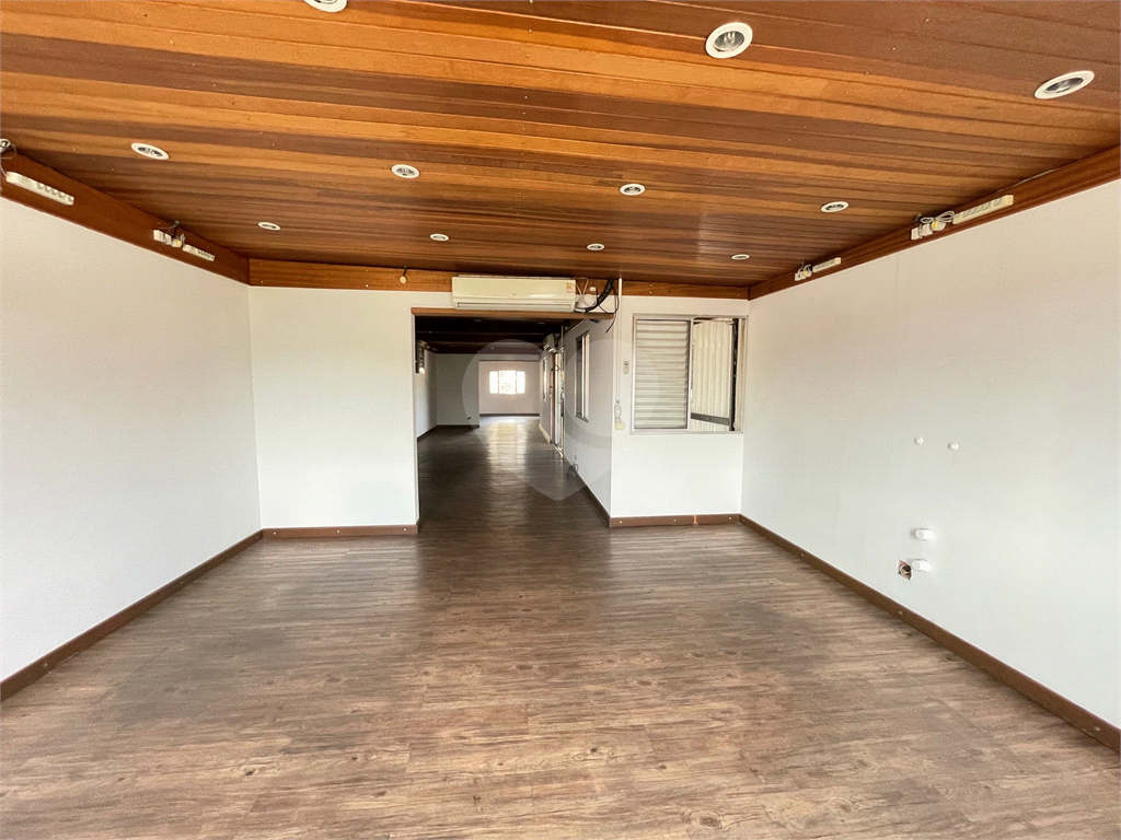 Sobrado comercial e residencial no Tremembé