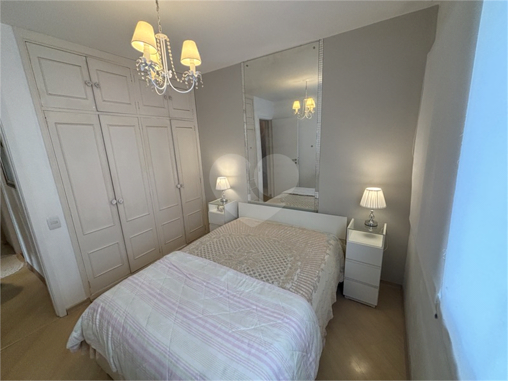 Apartamento à venda com 3 quartos, 95m² - Foto 9