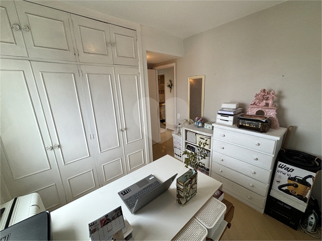 Apartamento à venda com 3 quartos, 95m² - Foto 17