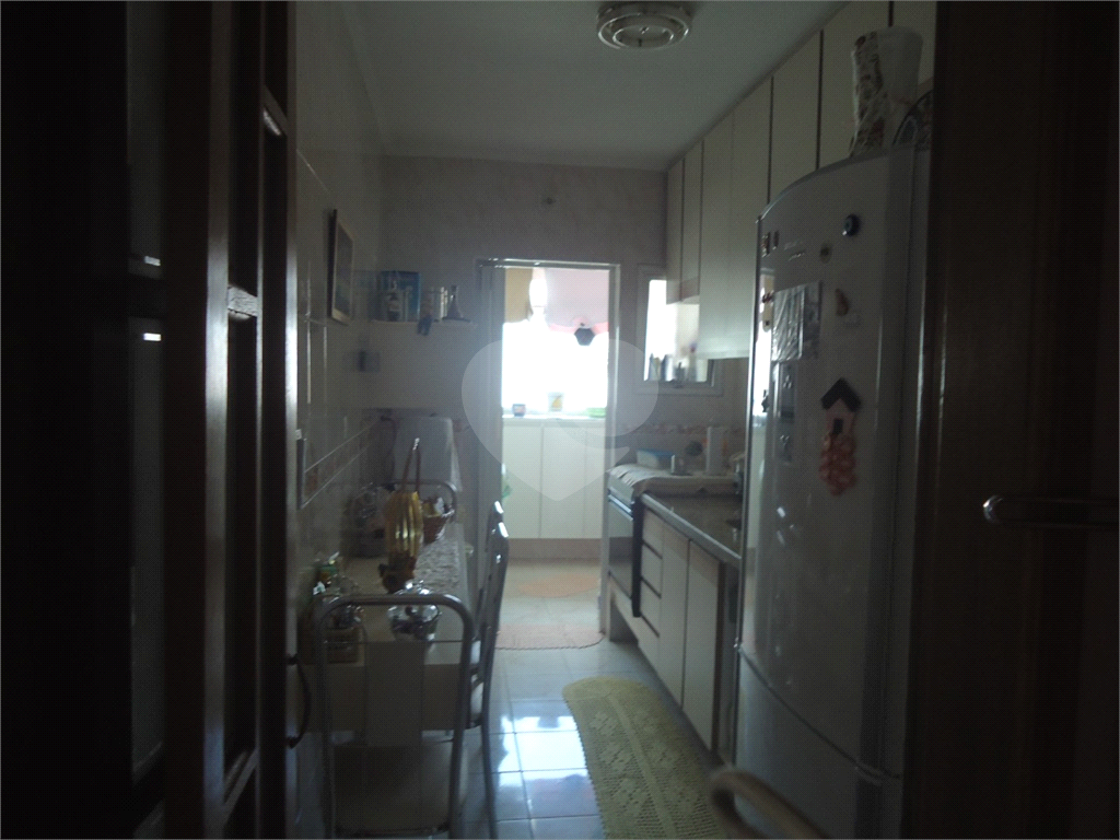 Apartamento 3 Dormitórios, Suite, 2 Banheiros, Vaga. Vila Gustavo. Aceita Pet