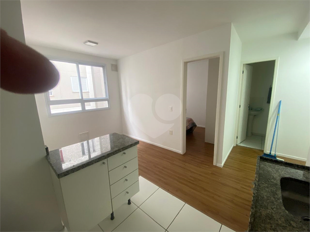 Apartamento à venda com 2 quartos, 36m² - Foto 2