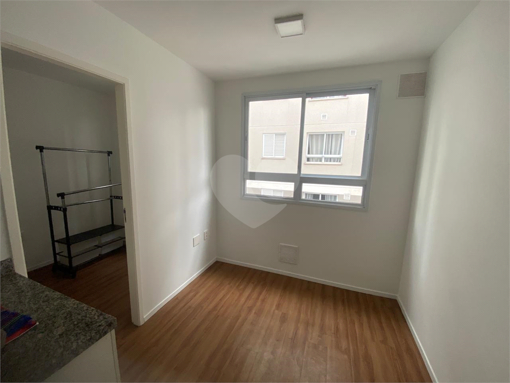 Apartamento à venda com 2 quartos, 36m² - Foto 3