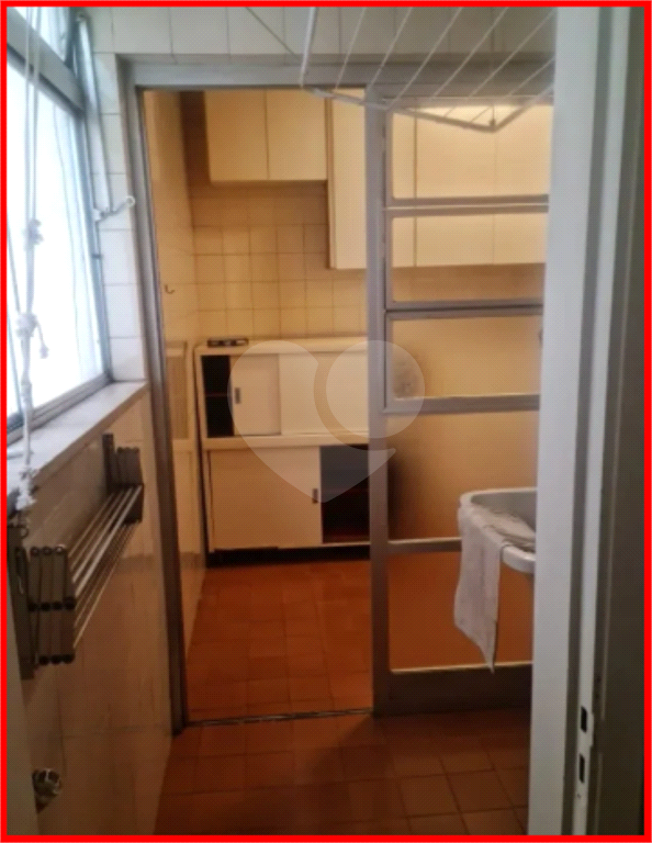 APARTAMENTO em HIGIENÓPOLIS
