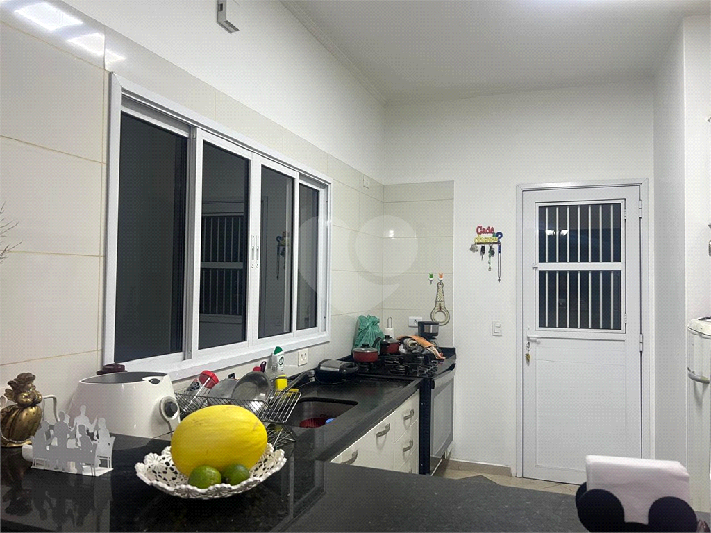 LINDO SOBRADO MUITO CONFORTO, ESPAÇO GOURMET,2 VAGAS, ESTUDA PERMUTA COMO PARTE DE PAGAMENTO .