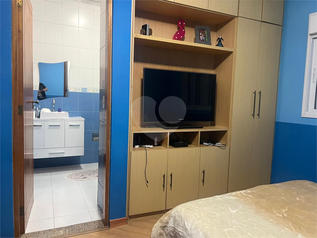 LINDO SOBRADO MUITO CONFORTO, ESPAÇO GOURMET,2 VAGAS, ESTUDA PERMUTA COMO PARTE DE PAGAMENTO .