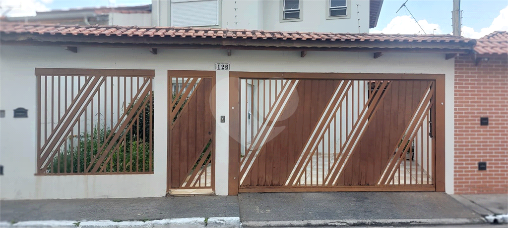 LINDO SOBRADO MUITO CONFORTO, ESPAÇO GOURMET,2 VAGAS, ESTUDA PERMUTA COMO PARTE DE PAGAMENTO .