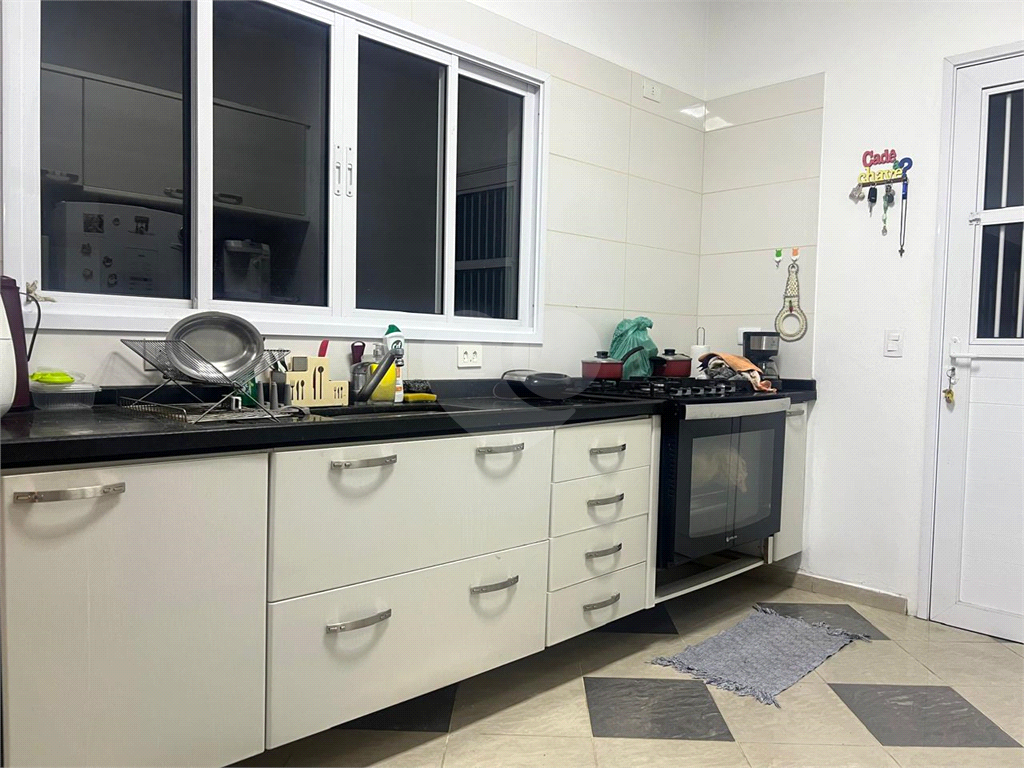LINDO SOBRADO MUITO CONFORTO, ESPAÇO GOURMET,2 VAGAS, ESTUDA PERMUTA COMO PARTE DE PAGAMENTO .