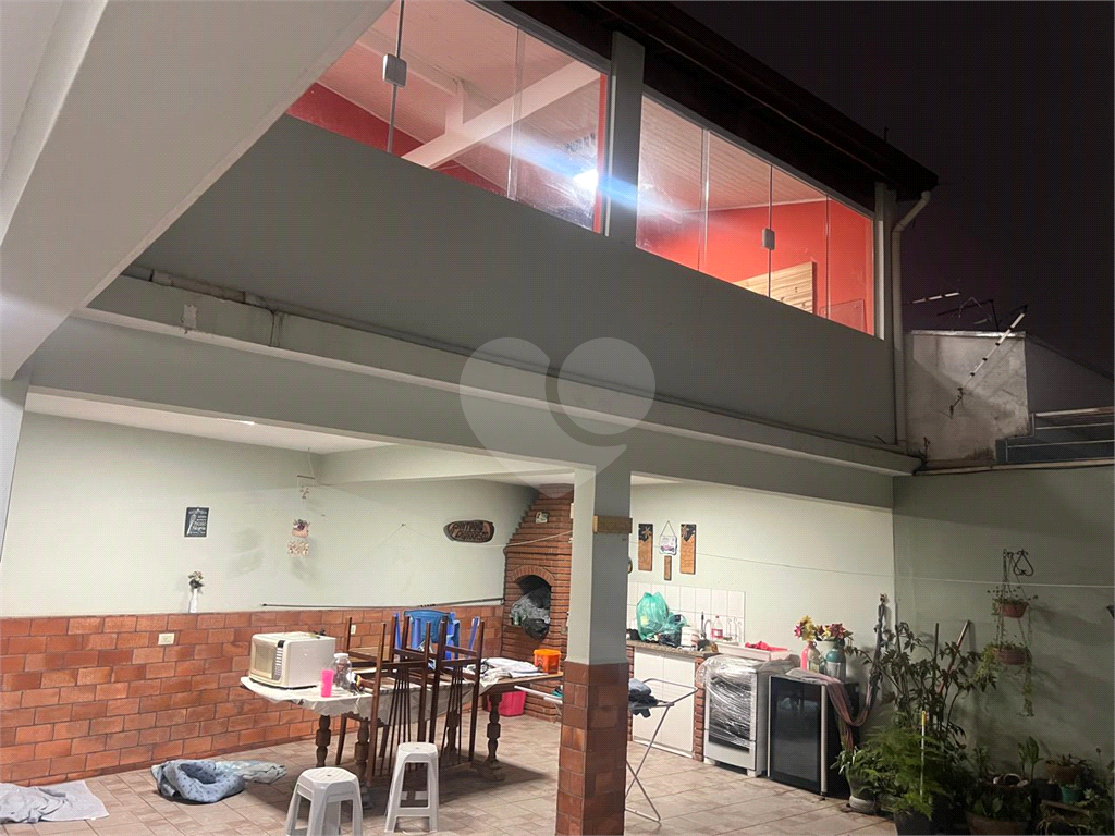 LINDO SOBRADO MUITO CONFORTO, ESPAÇO GOURMET,2 VAGAS, ESTUDA PERMUTA COMO PARTE DE PAGAMENTO .