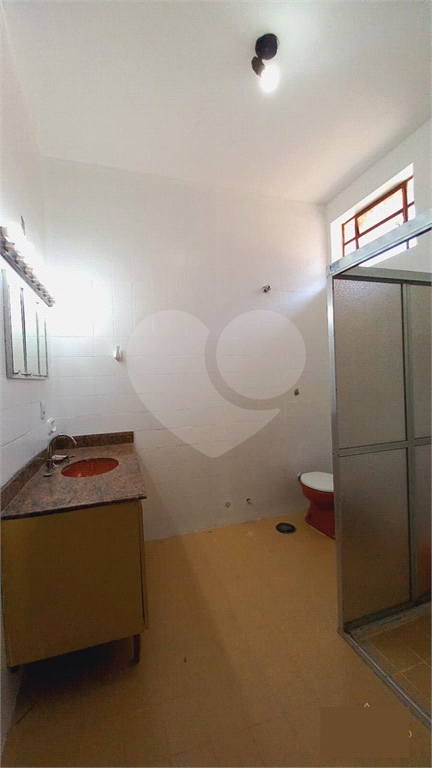 Casa para alugar com 4 quartos, 243m² - Foto 10