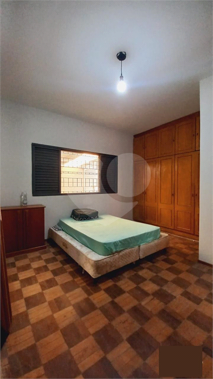 Casa para alugar com 4 quartos, 243m² - Foto 15