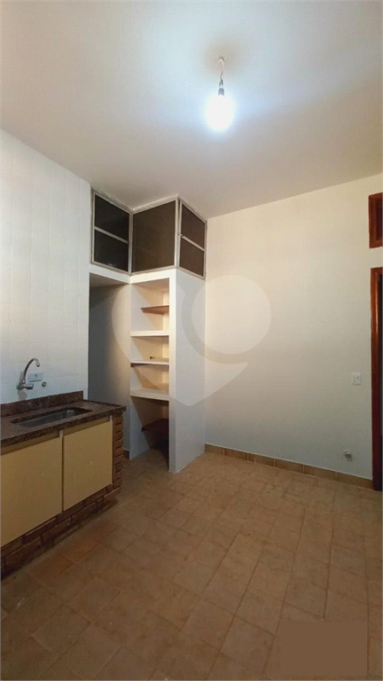 Casa para alugar com 4 quartos, 243m² - Foto 21