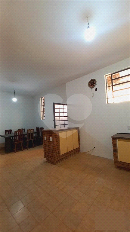 Casa para alugar com 4 quartos, 243m² - Foto 22