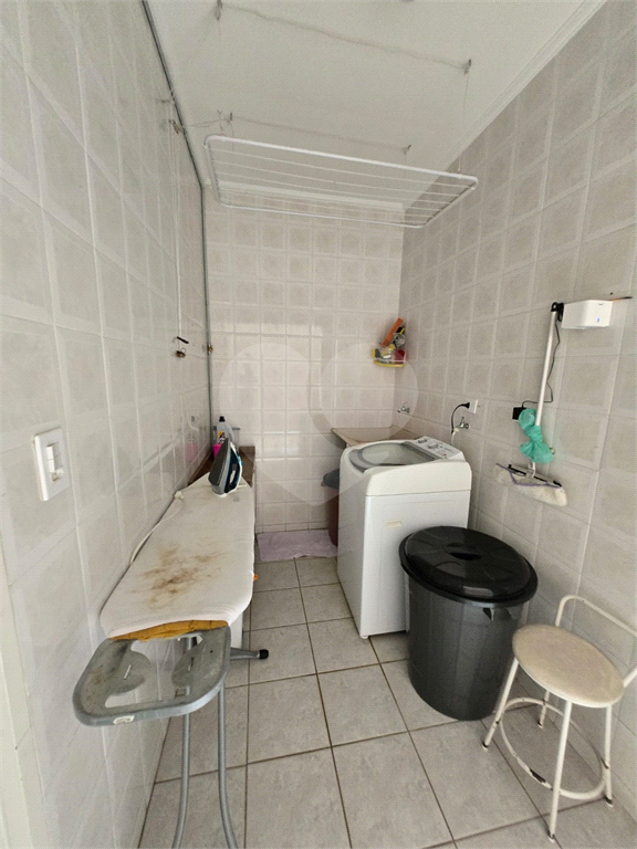 Amplo e espaçoso sobrado em Santana com 3 suítes, sala de estar e TV, copa, cozinha e, 3 vagas!