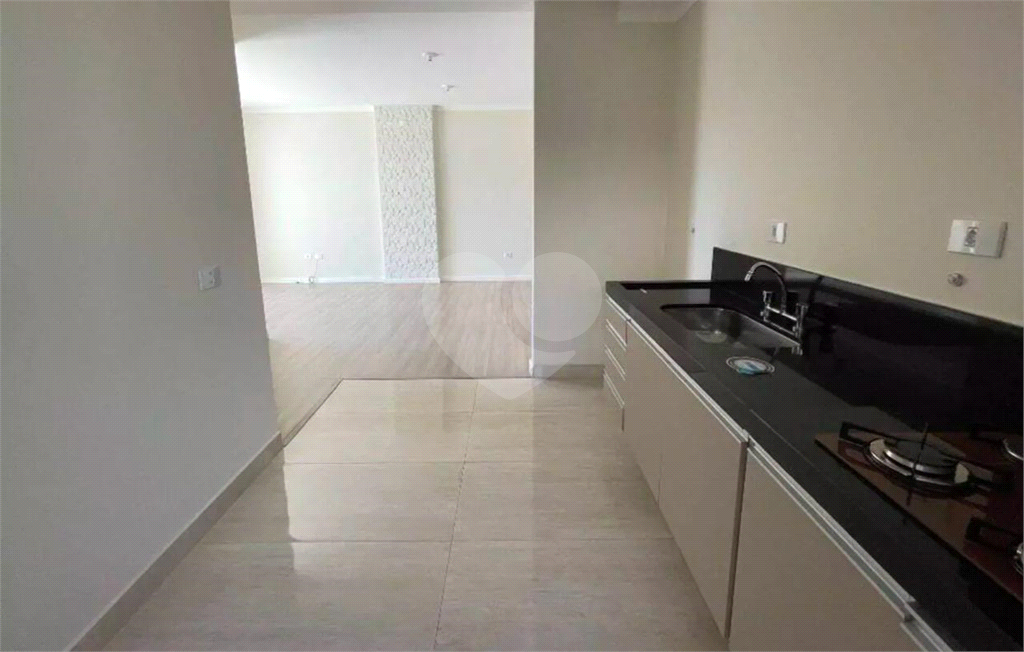 Apartamento à venda com 2 quartos, 69m² - Foto 4