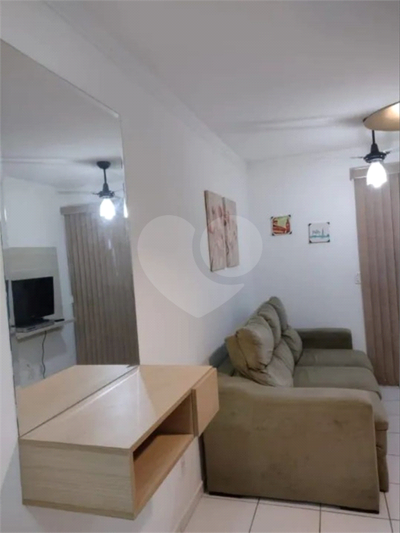 Apartamento à venda com 2 quartos, 45m² - Foto 2