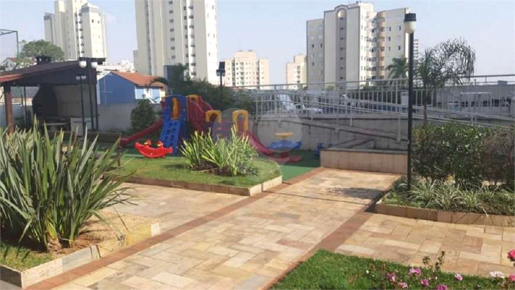 APARTAMENTO em LIMÃO