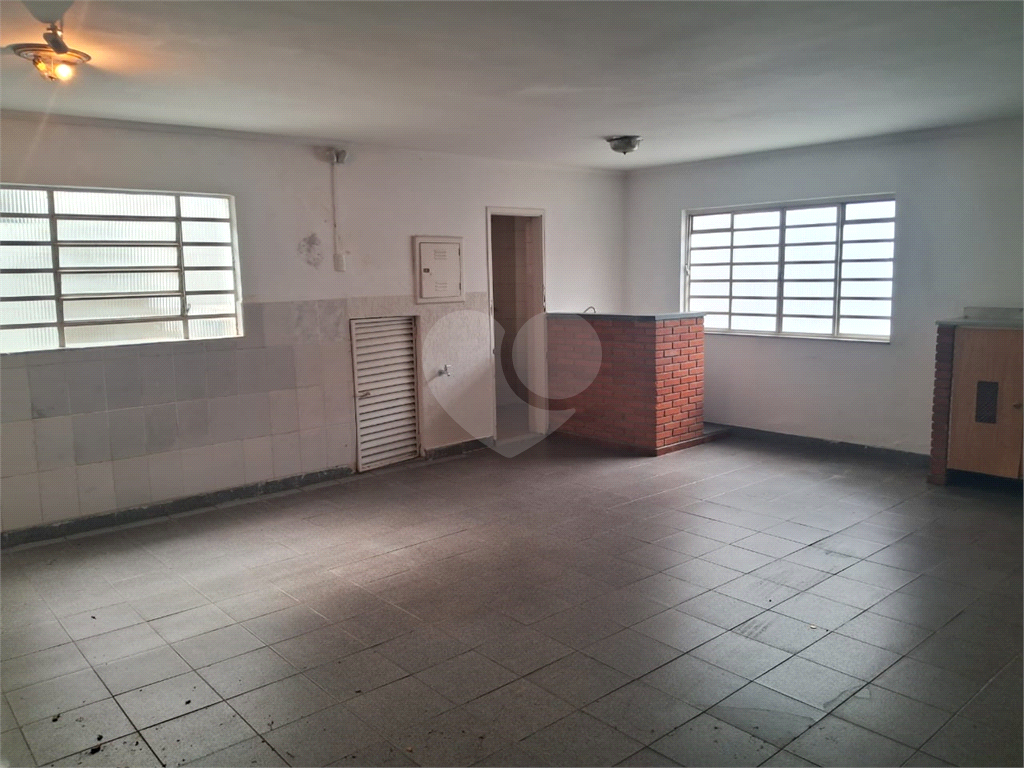 Casa à venda com 3 quartos, 178m² - Foto 8