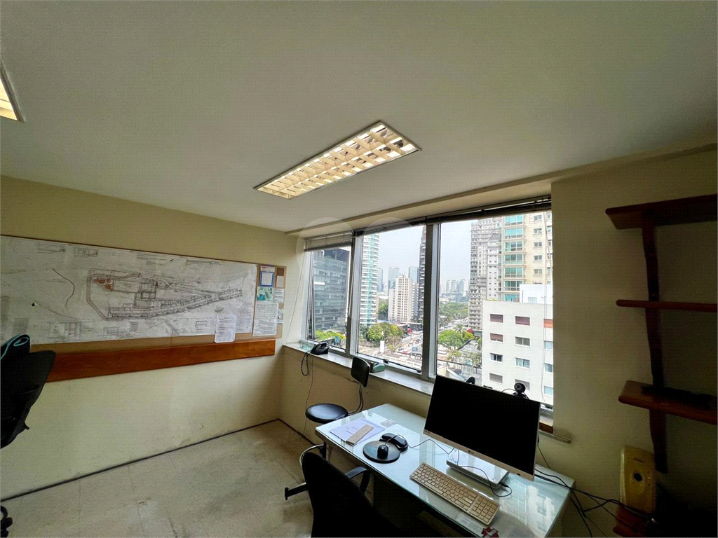 Sala Comercial Edifício Cidade Jardim 146 m2