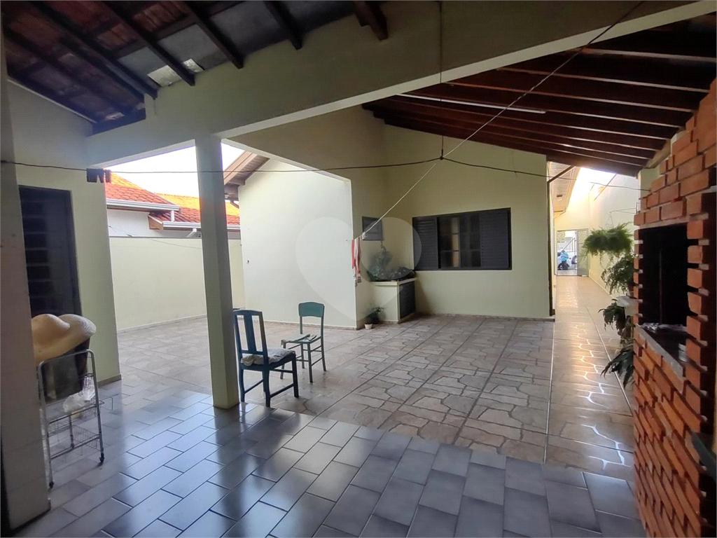 Casa à venda com 3 quartos, 152m² - Foto 3