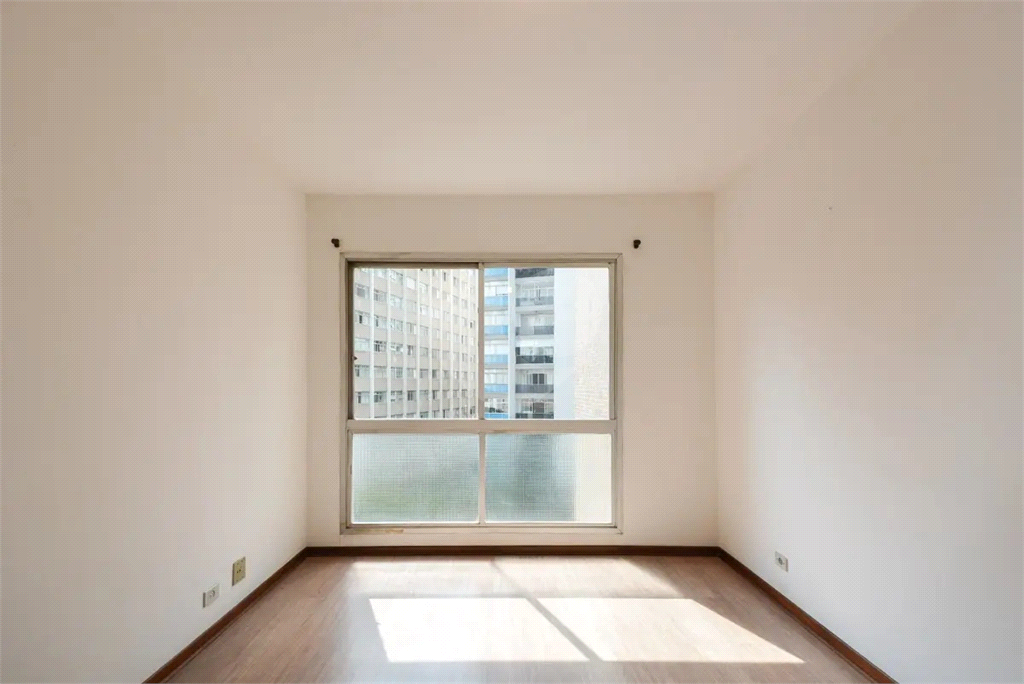 HIGIENOPOLIS - 1 DORM COM 60 M² 