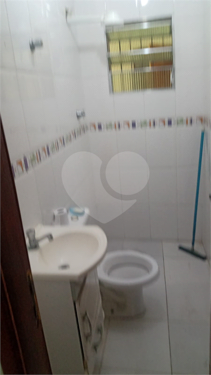 Casa térrea a venda no Horto Florestal