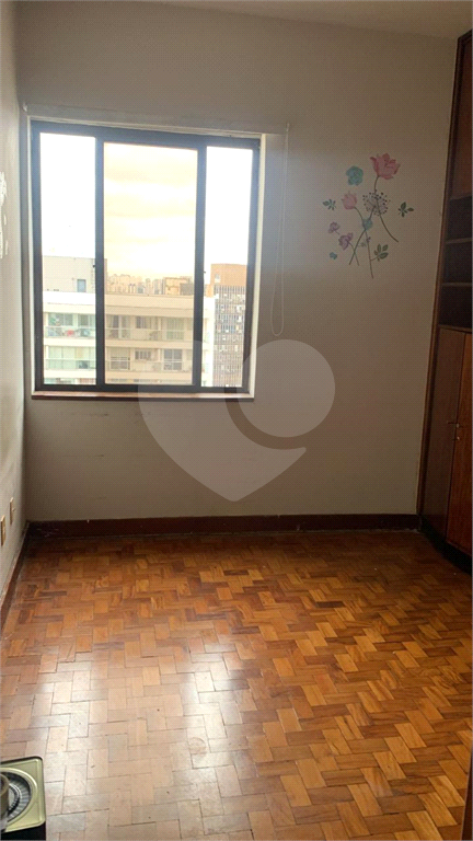  Apartamento de 1 Dormitório Centro