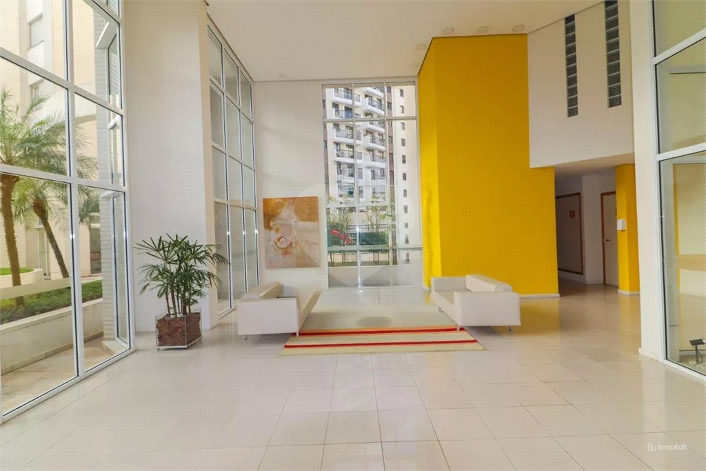 Apartamento 2 dormitorios, sendo 1 suite e 2 vagas de garagem