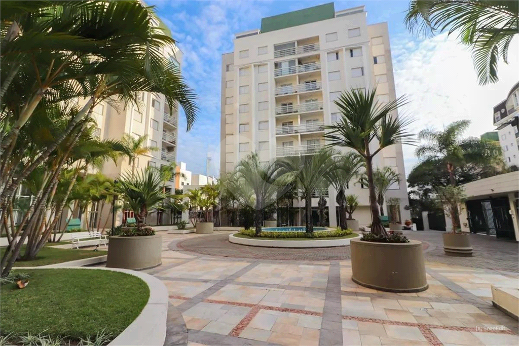 Apartamento 2 dormitorios, sendo 1 suite e 2 vagas de garagem