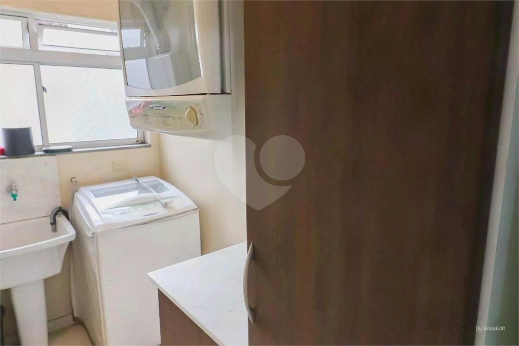 Apartamento 2 dormitorios, sendo 1 suite e 2 vagas de garagem