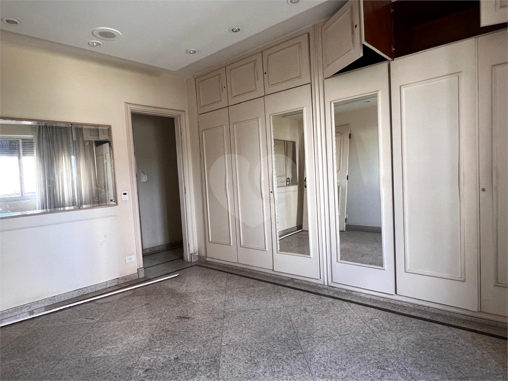 Apartamento à venda com 3 quartos, 170m² - Foto 22