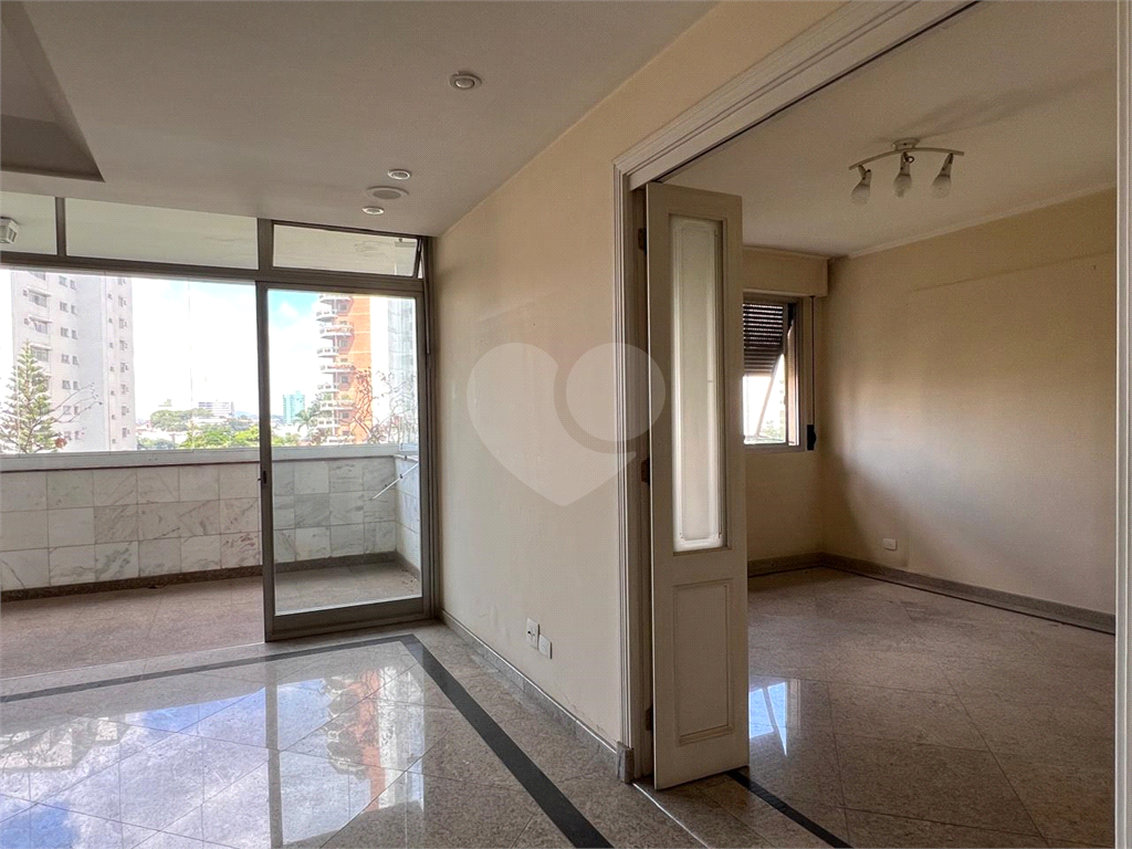 Apartamento à venda com 3 quartos, 170m² - Foto 15