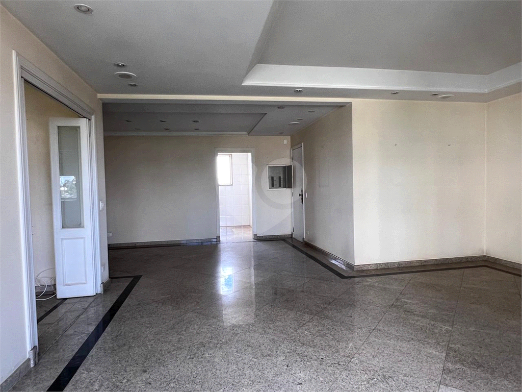 Apartamento à venda com 3 quartos, 170m² - Foto 7